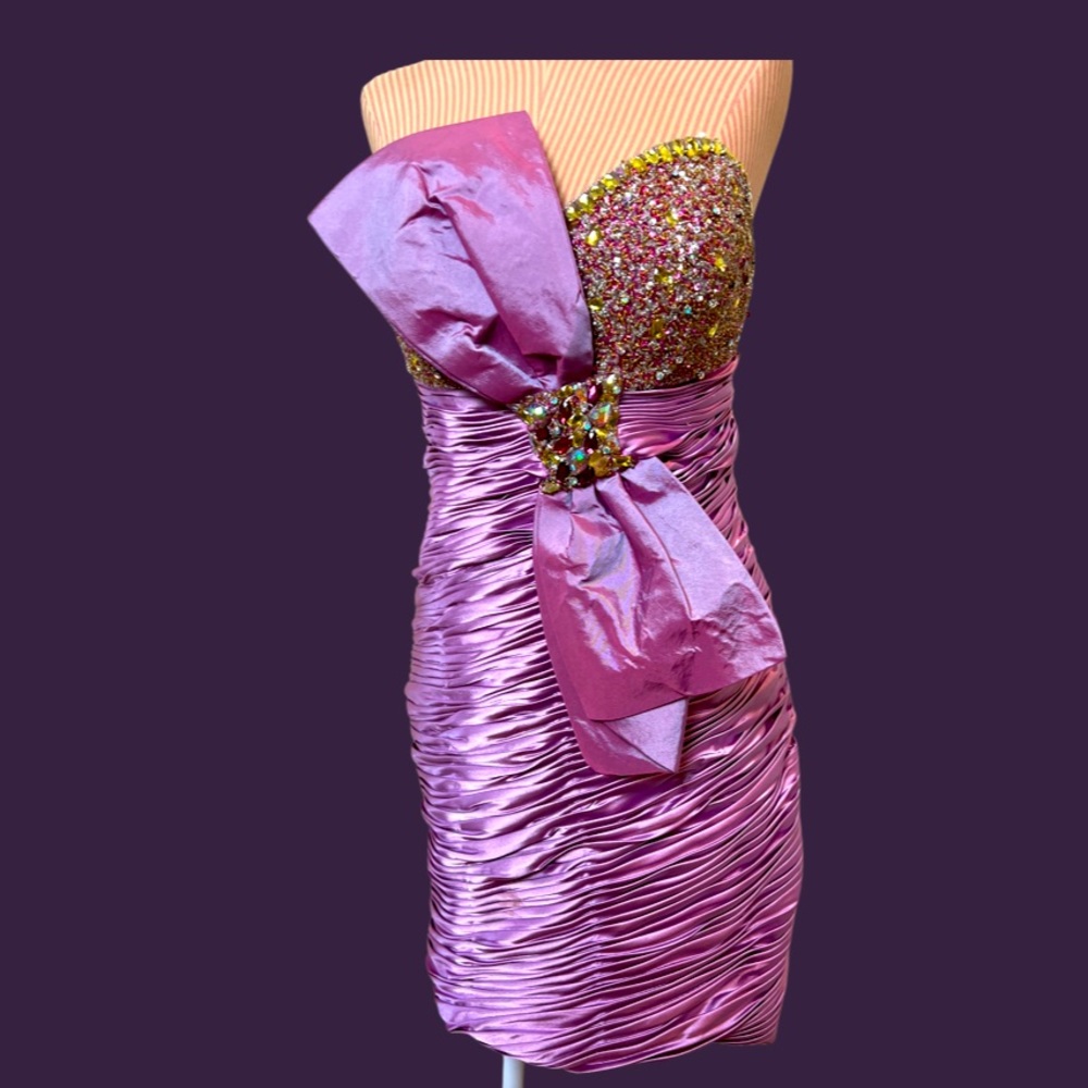 Strapless Beaded Gown Size 8 Terani Couture Extra Sparkle Lavender with Bow